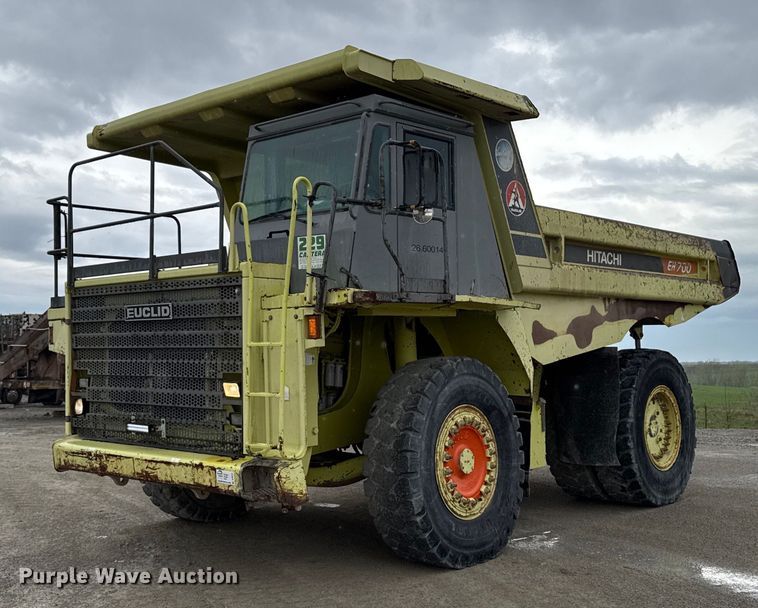 2003 Hitachi EH700 haul truck - DT0741