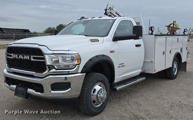 2021 Dodge Ram 3500 utility bed pickup truck - DT6819