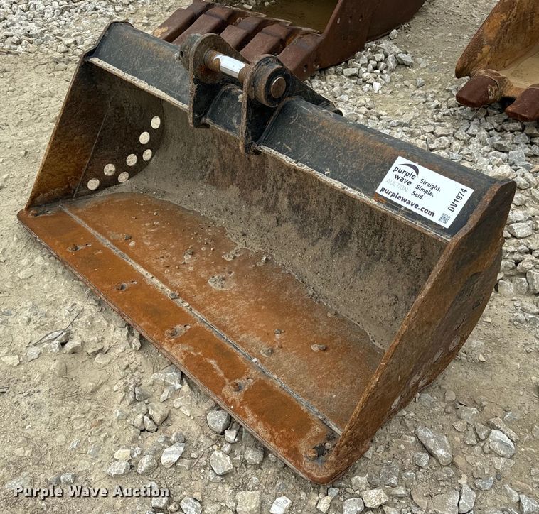 Caterpillar excavator bucket - DV1974