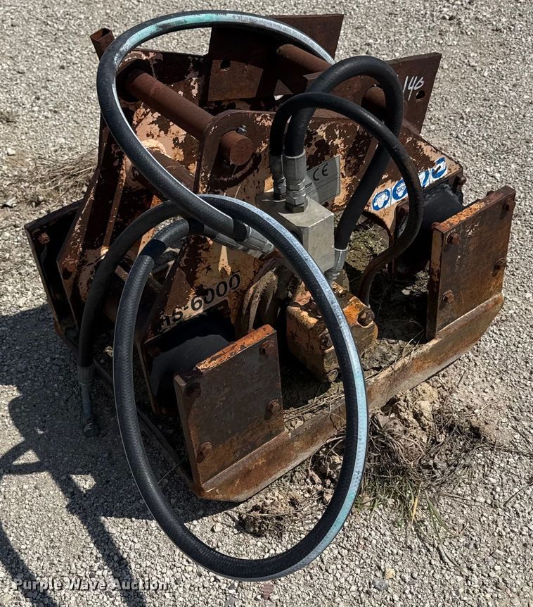 Stanley HS60 plate compactor - DZ4043