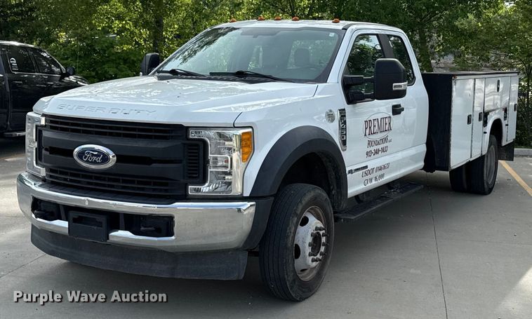 2017 Ford F450 Super Duty Ext. Cab utility / service truck - DZ4066