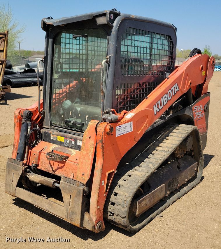 2017 Kubota SVL 75-2 tracked skid steer loader - EA2437