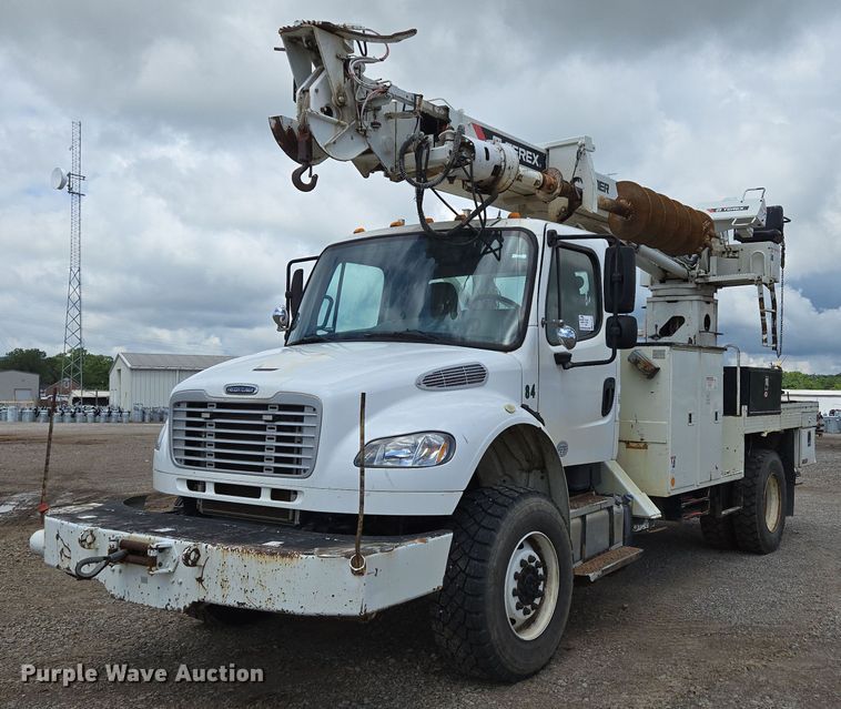 2015 Freightliner Business Class M2 digger derrick truck - ED1974