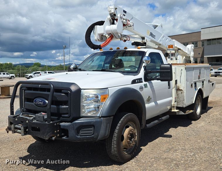 2015 Ford F550 Super Duty XL bucket truck - ED1977