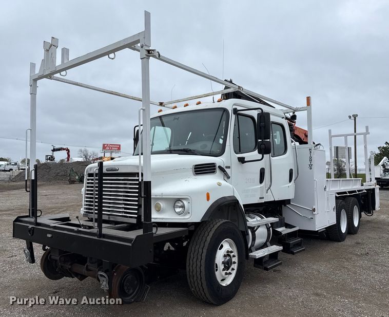 2007 Freightliner Business Class M2 Crew Cab crane truck - EG5717