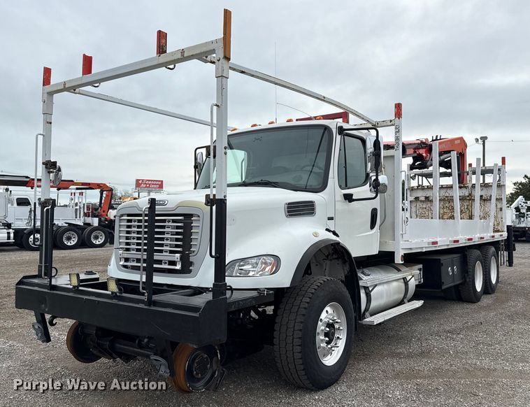 2010 Freightliner Business Class M2 crane truck - EG5795