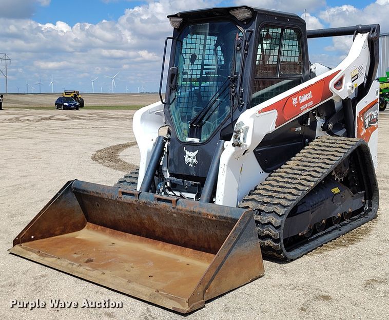 2022 Bobcat T76 tracked skid steer loader - EH0291