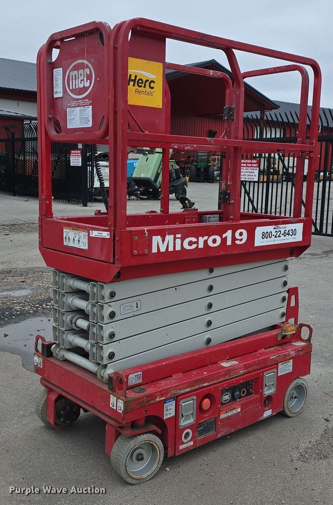 2018 MEC Micro19 scissor lift - EH8992
