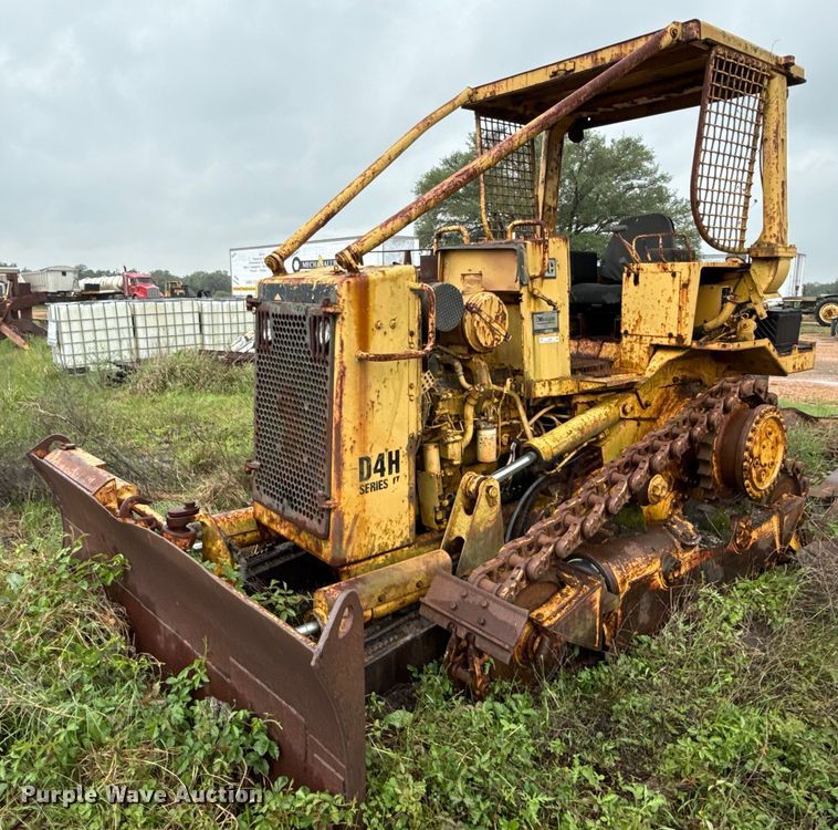 1987 Caterpillar D4H dozer - EJ3693