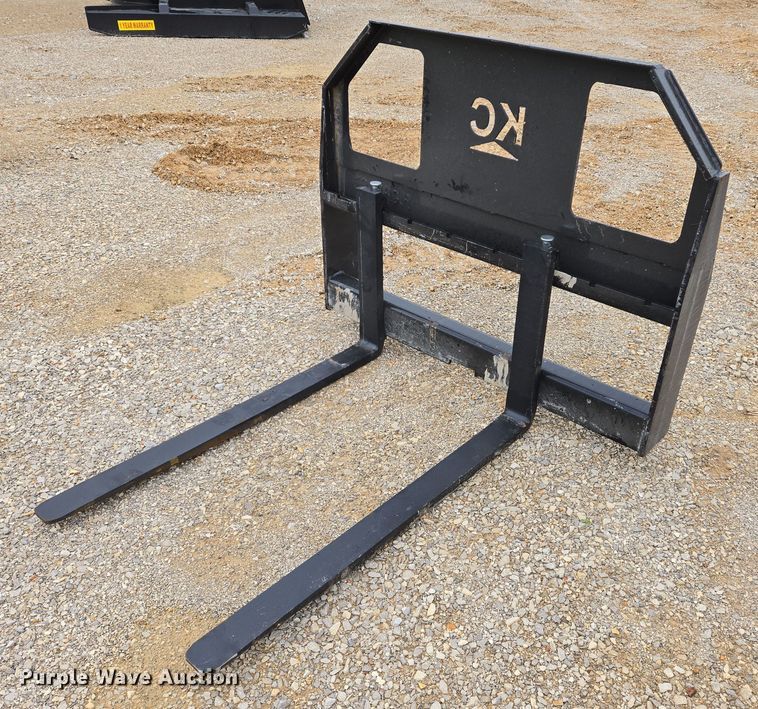 KC skid steer forks - EJ7542