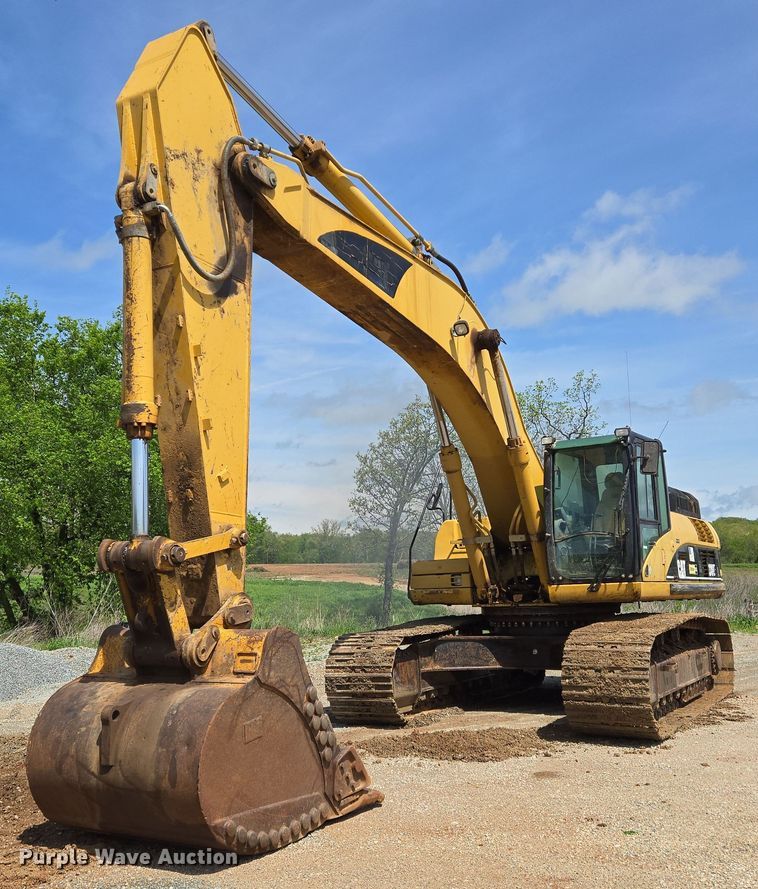 2006 Caterpillar 330D L excavator - EJ7549