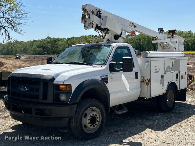 2009 Ford F450 Super Duty XL bucket truck - EK8063
