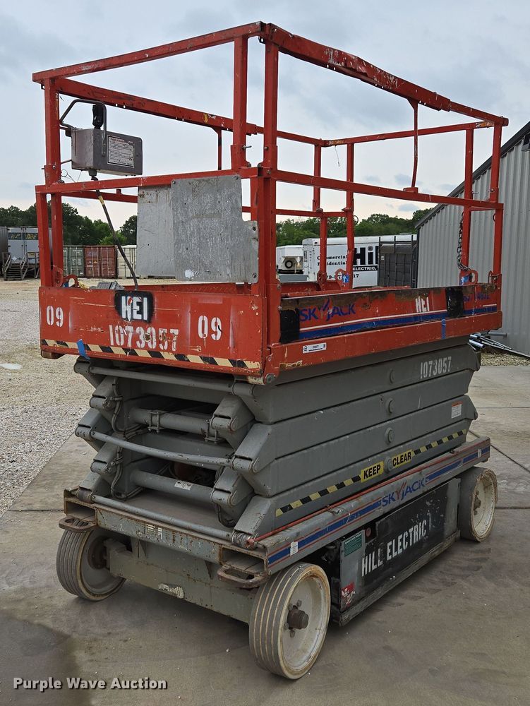 2008 Skyjack SJ4632 scissor lift - EN3677