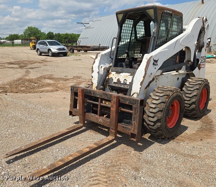 2007 Bobcat  S250 skid steer loader - EN8975