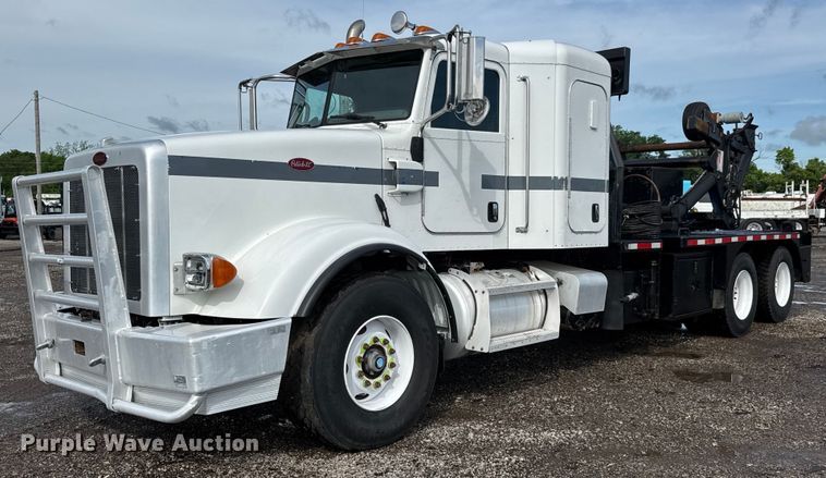 2012 Peterbilt 367 reel truck - EQ1473