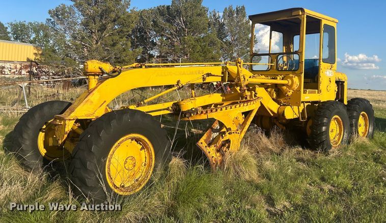 Allis-Chalmers M70 rigid frame motor grader - EX9804