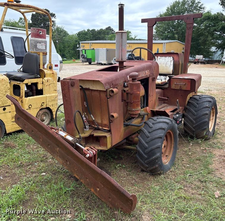 1979 Ditch Witch R40 trencher - ND9712