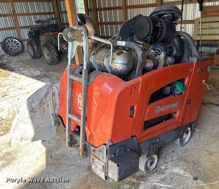2016 Husqvarna FS7000D concrete saw - ND9762