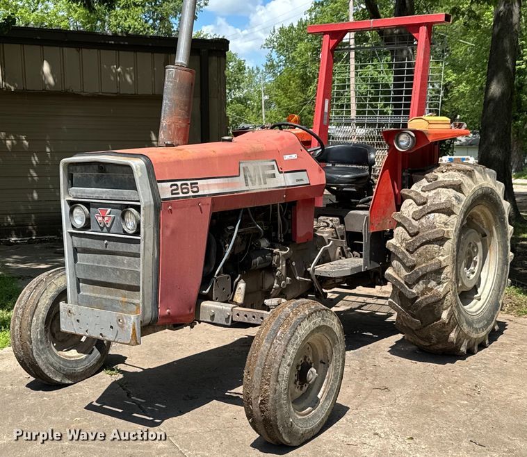 1975 Massey Ferguson 265 tractor - DU9059