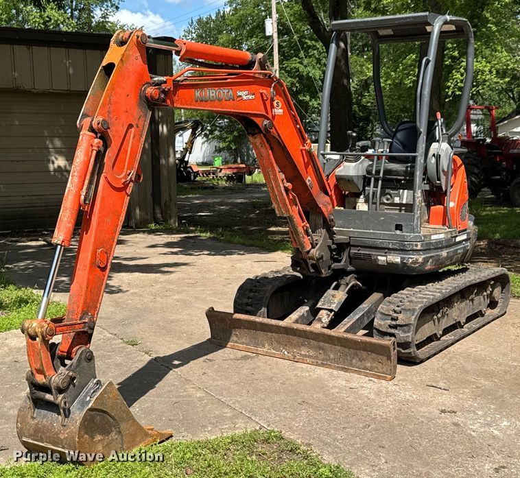 Kubota U25 Super Series mini excavator - DU9060