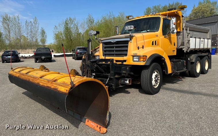 2000 Sterling L9511 dump truck - EB2522