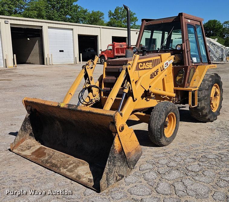 1993 Case 480F LL landscape tractor - EB8032