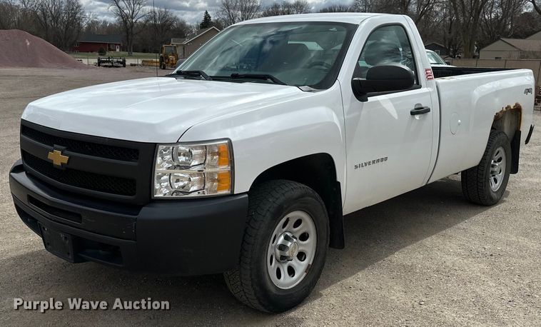 2012 Chevrolet Silverado 1500 pickup truck - EC2391