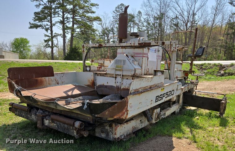 1983 Cedar Rapids BSF520 paver - EJ7442