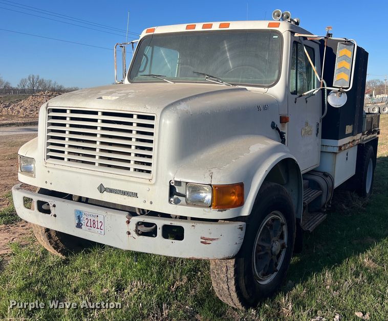 1990 International 4900 sewer jetter truck - EL5707
