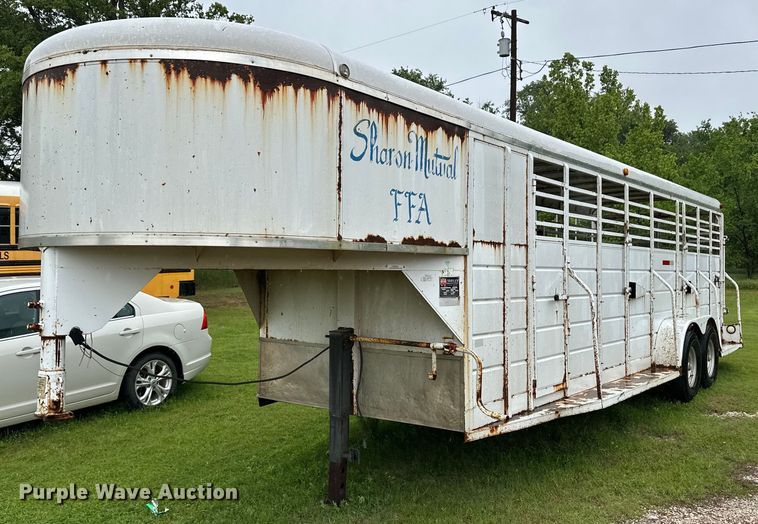 1992 W-W livestock trailer - EQ4721