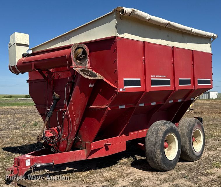 E.L. Caldwell & Sons GC-700 grain cart - DY0000
