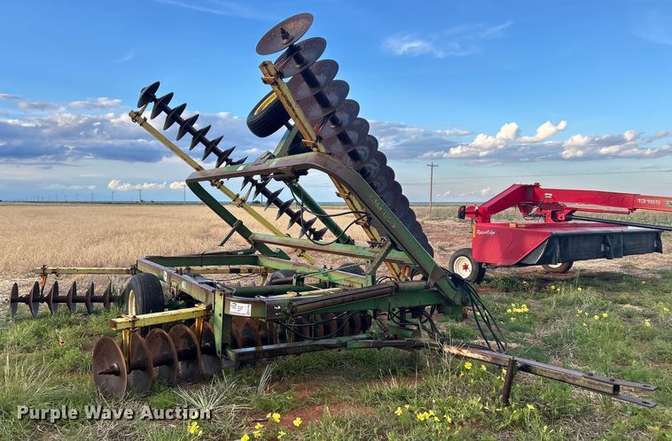 John Deere 220 tandem disk - EC1390