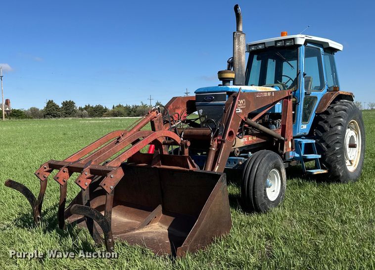 1988 Ford TW-15 tractor - EQ1430