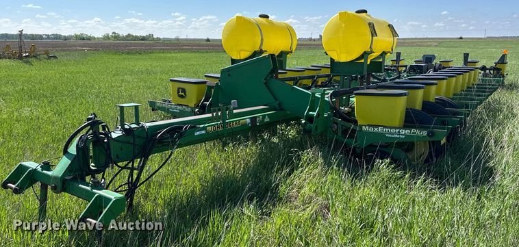 2002 John Deere 1770 Conservation planter - EQ1432