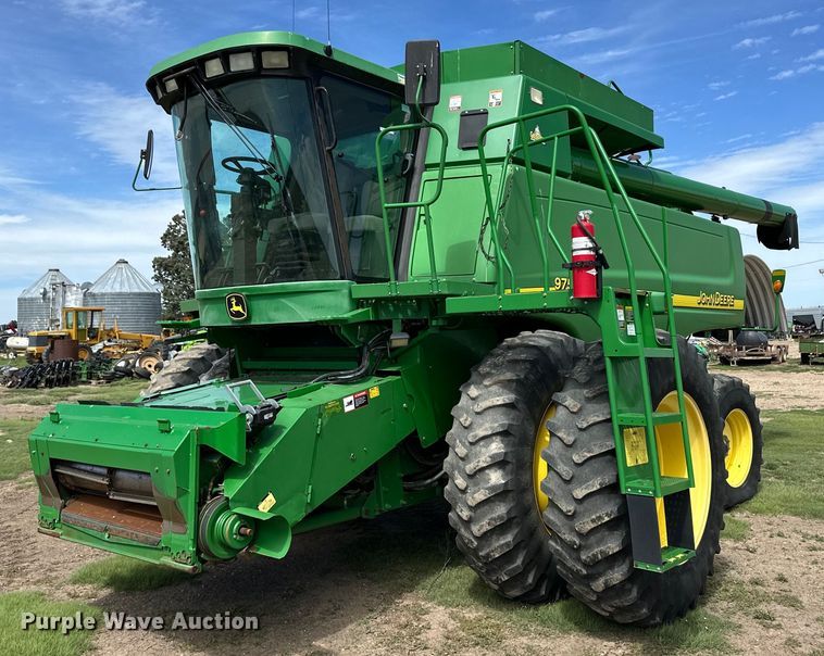 2002 John Deere 9750 STS combine - EQ4760