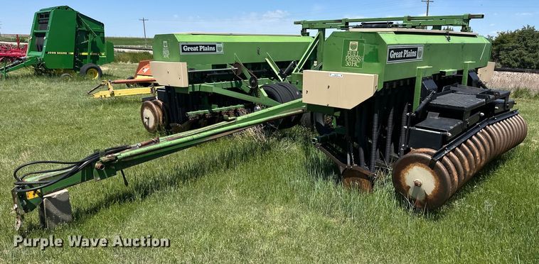 Great Plains Full Press 30 HC grain drill - EQ4779