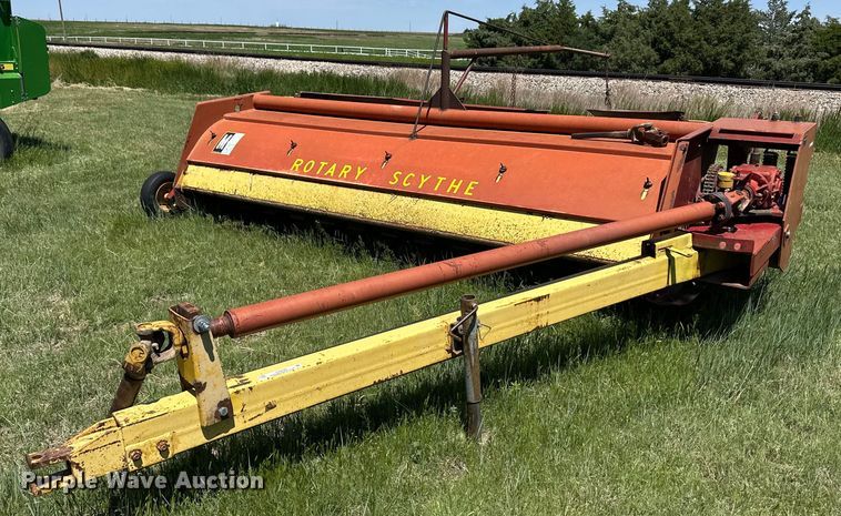 M-C Farm Equipment 12E swather / windrower - EQ4780