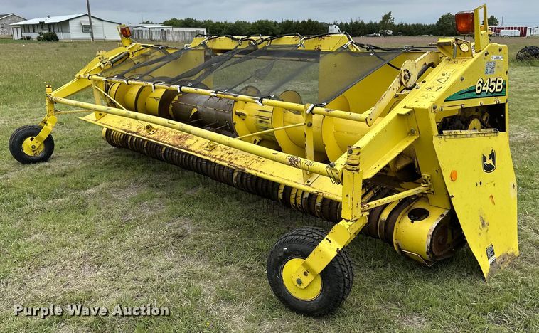 2006 John Deere 645B pickup head - EQ4799