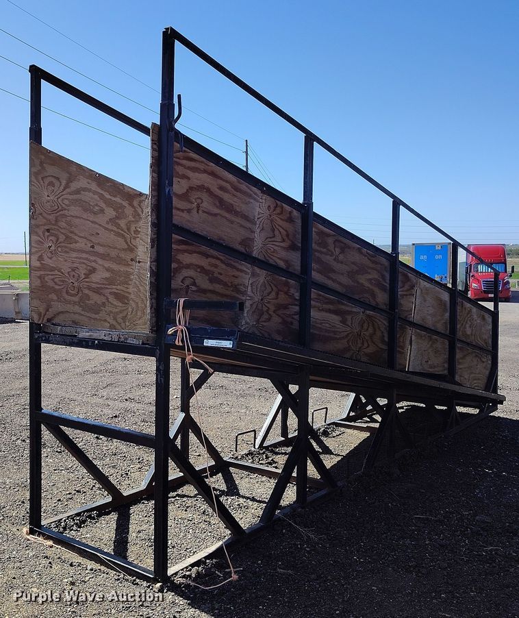 Livestock loading chute - IP9567