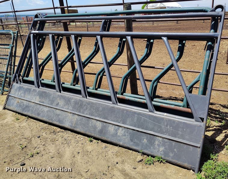 (4) livestock gates - IP9583