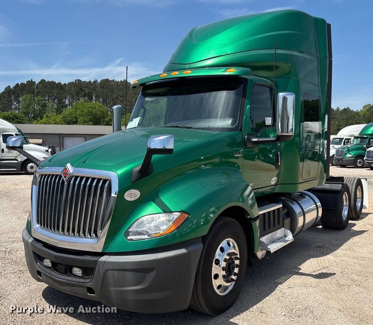 2020 International LT625 semi truck - EC3590
