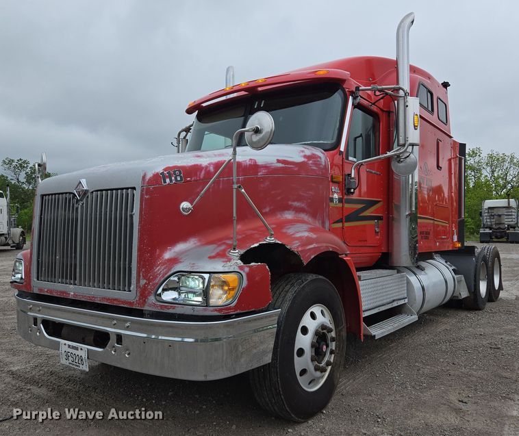2007 International 9400i semi truck - EL2067
