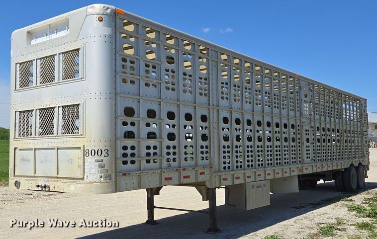 2000 Wilson livestock trailer - EM7267