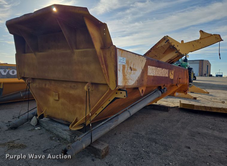 Volvo A25D dump bed - DF8508