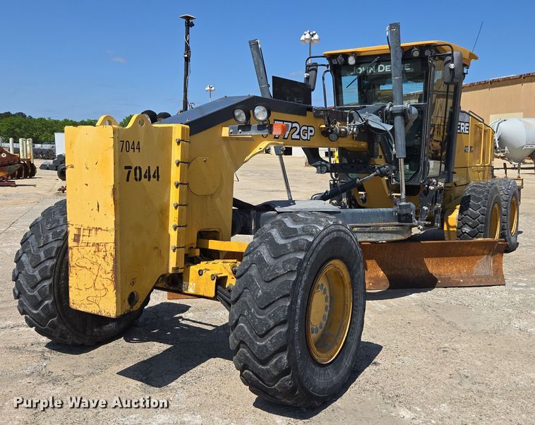 2013 John Deere 772G motor grader - EC3529