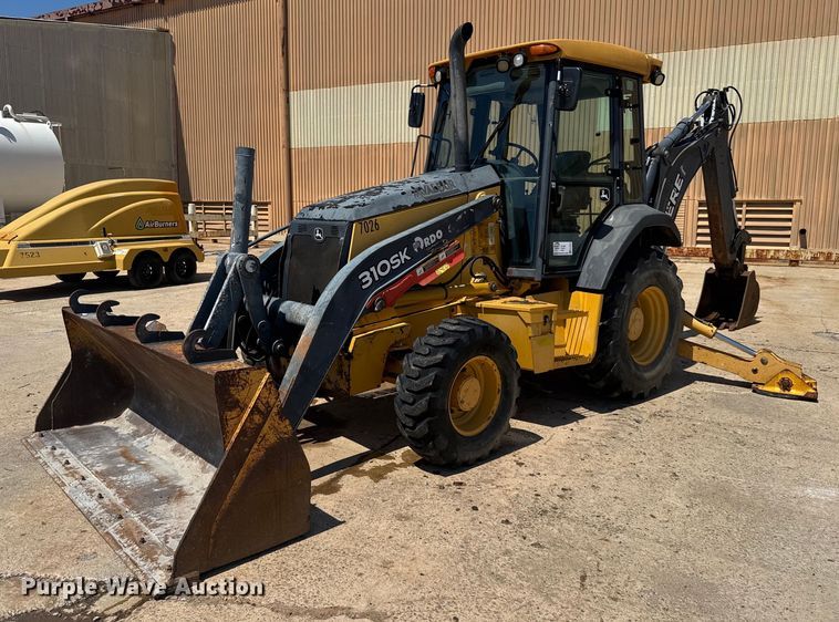 2013 John Deere 310SK backhoe - EC3532