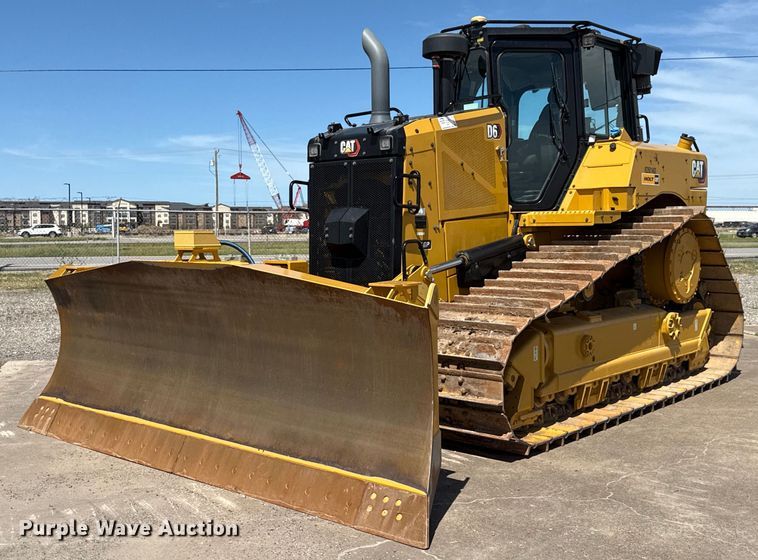 2024 Caterpillar D6 LGP dozer - EE0036