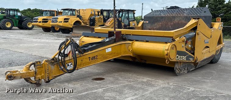2018 John Deere 2010E scraper - EE0038