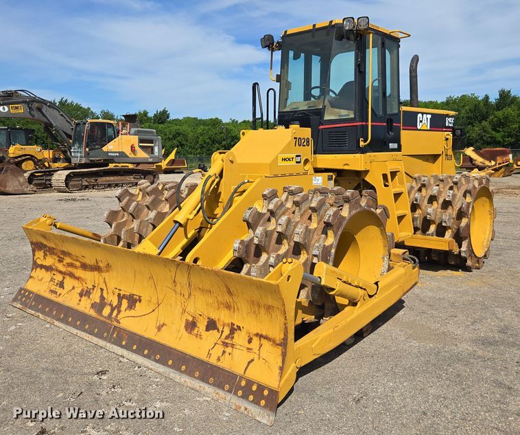 2001 Caterpillar 815F soil compactor - EE0046