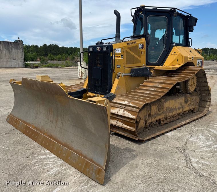 2024 Caterpillar D5 LGP dozer - EE0072